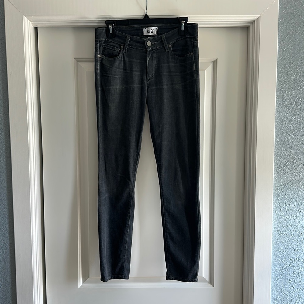 Paige Verdugo Ankle 28” Inseam darker grayish color